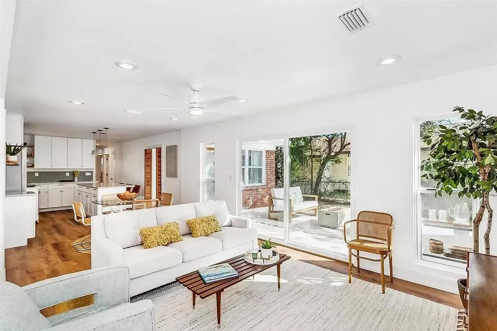 Downtown Dream- Relaxing Escape In Downtown Pensacola Villa