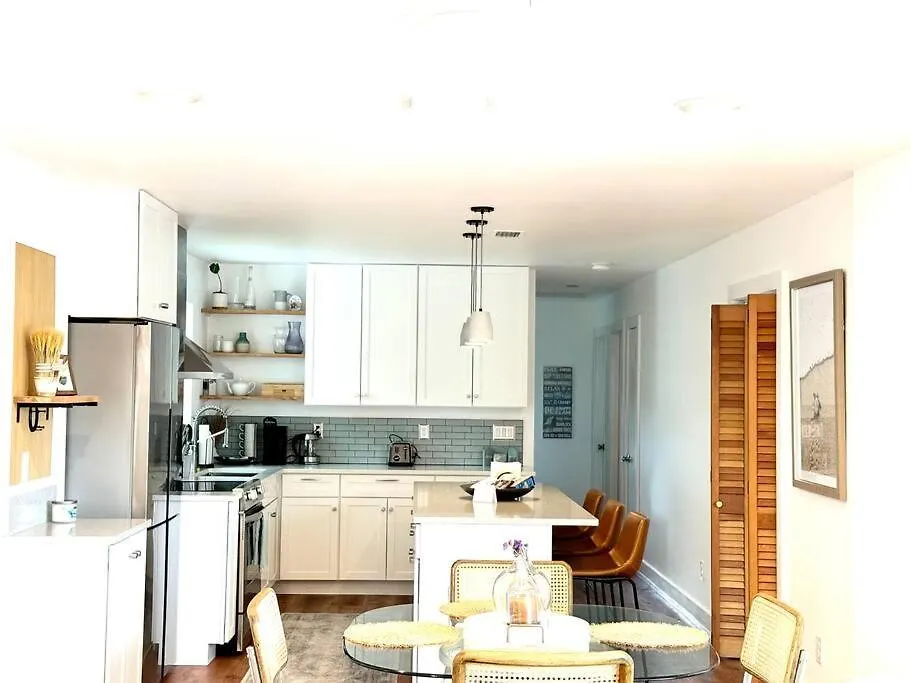 Downtown Dream- Relaxing Escape In Downtown Pensacola Villa United States